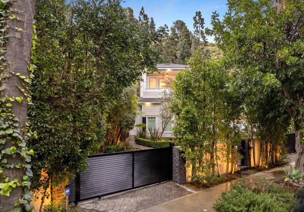 Exquisite - Elegant - Luxe - La Upscale Retreat! *