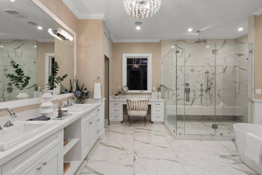 Exquisite - Elegant - Luxe - La Upscale Retreat! Los Angeles