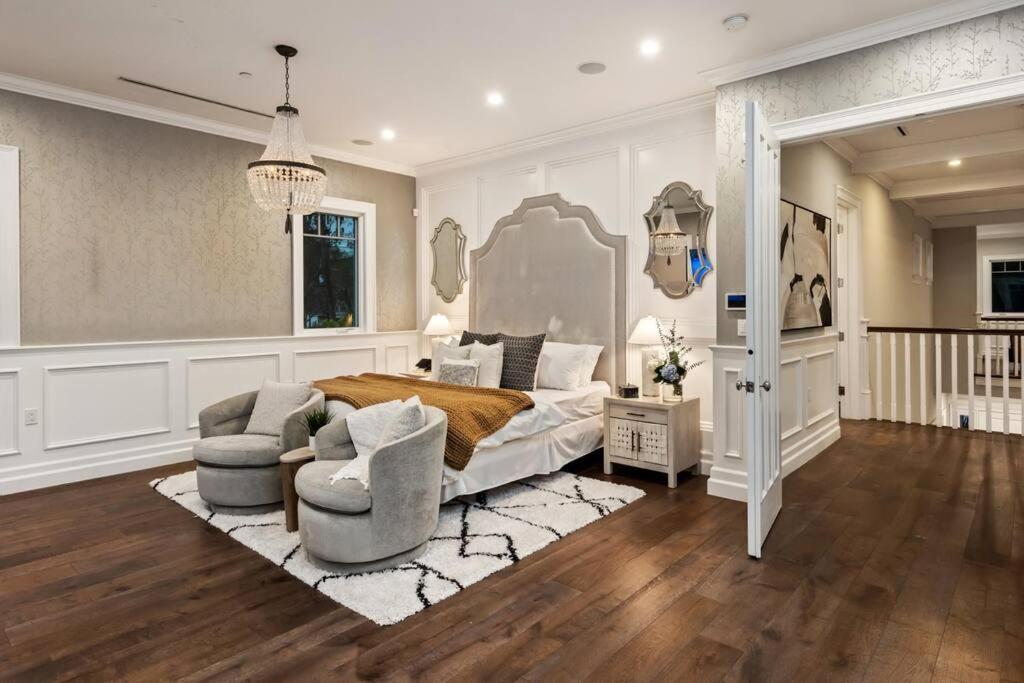 Exquisite - Elegant - Luxe - La Upscale Retreat! *